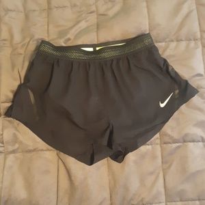 Nike aeroswift running shorts small